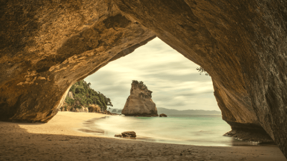 PirraSmith - cueva con fondo de playa